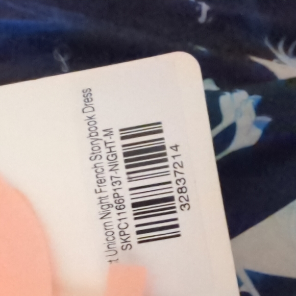 Rare sold -out Last Unicorn French storybook Selfie dress size medium - Picture 5 of 5